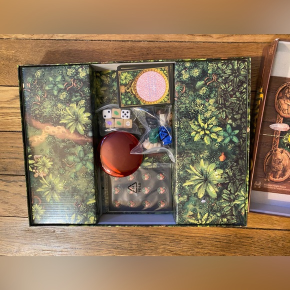 Spin Master Games - Jumanji - The Action-Packed Family Game for 2-4. Unused - Picture 2 of 7